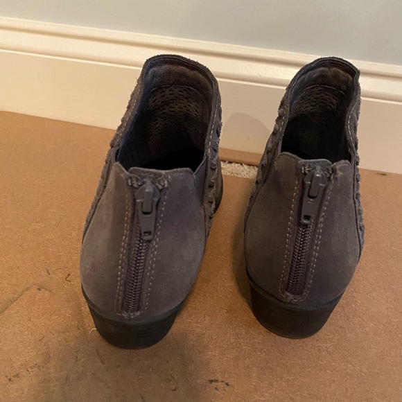 EARTH Booties - Picture 4 of 4